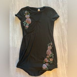 No Boundaries-Size M-Black Dolphin Cut Rose Print Mini Dress with Mesh V-Neck